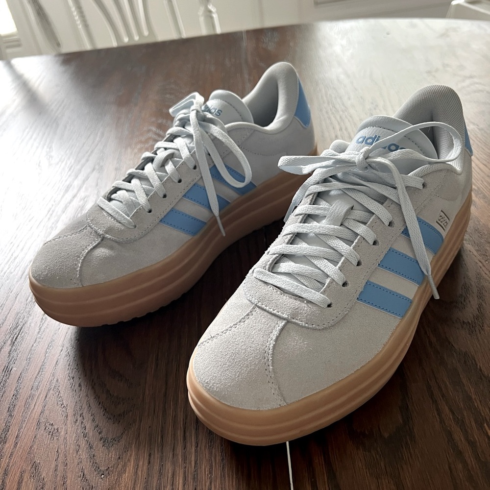 Adidas VL Court platform